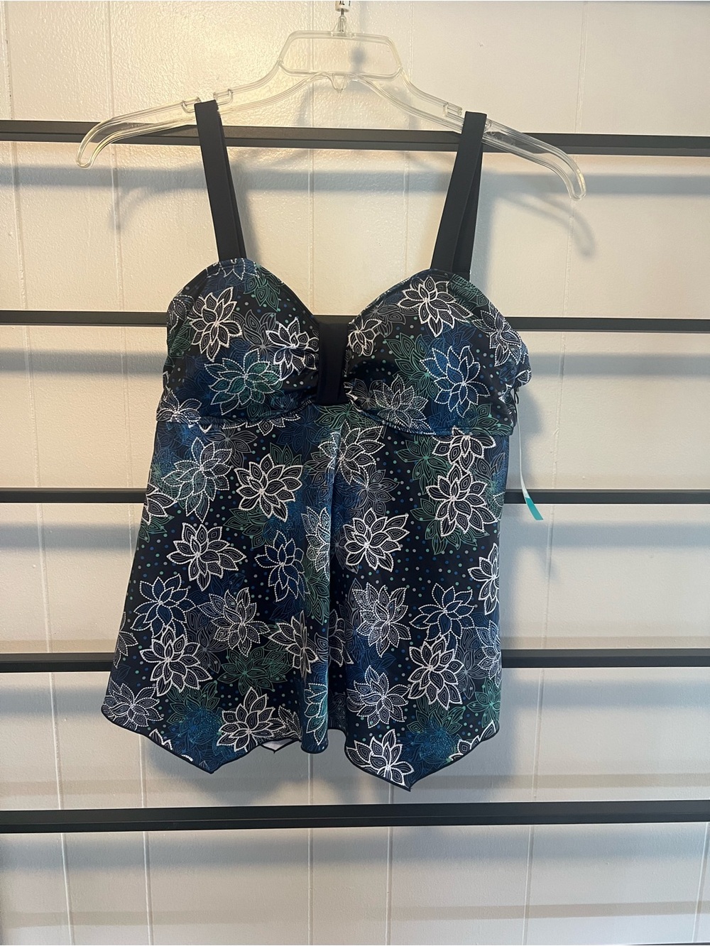 NWT Women's SEPTANGLE, Size 8, Padded, Adj Straps, Tankini, C32